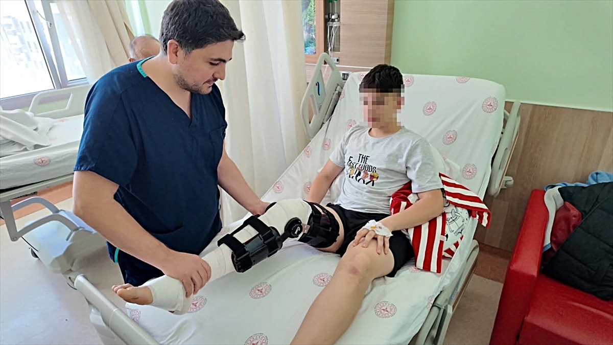 Niğde'de 13 yaşındaki çocukta ön çapraz bağ ameliyatı büyüme plakları korunarak yapıldı
