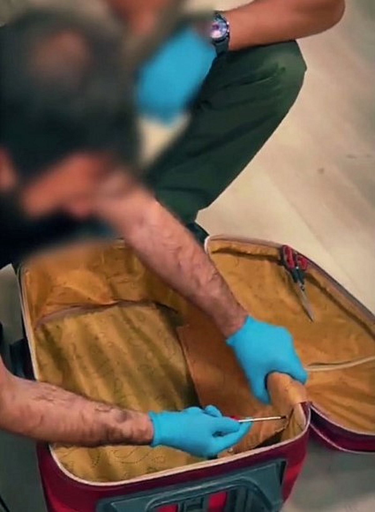 Ordu'da otogar operasyonunda 935 gram metamfetamin ele geçirildi, 2 şüpheli tutuklandı