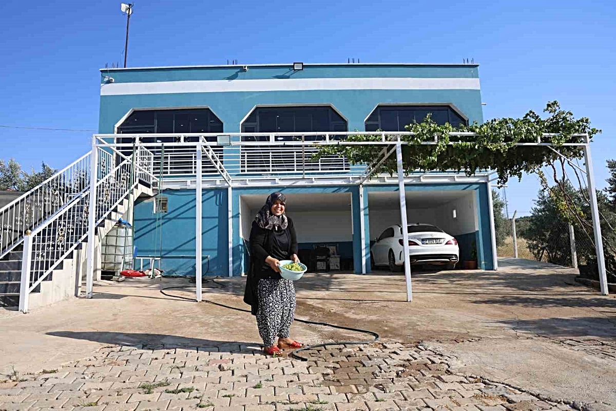 Reyhanlı'nın tek kadın emlakçısı, 'Vahit abi' diyenlere kadın olduğunu söylüyor