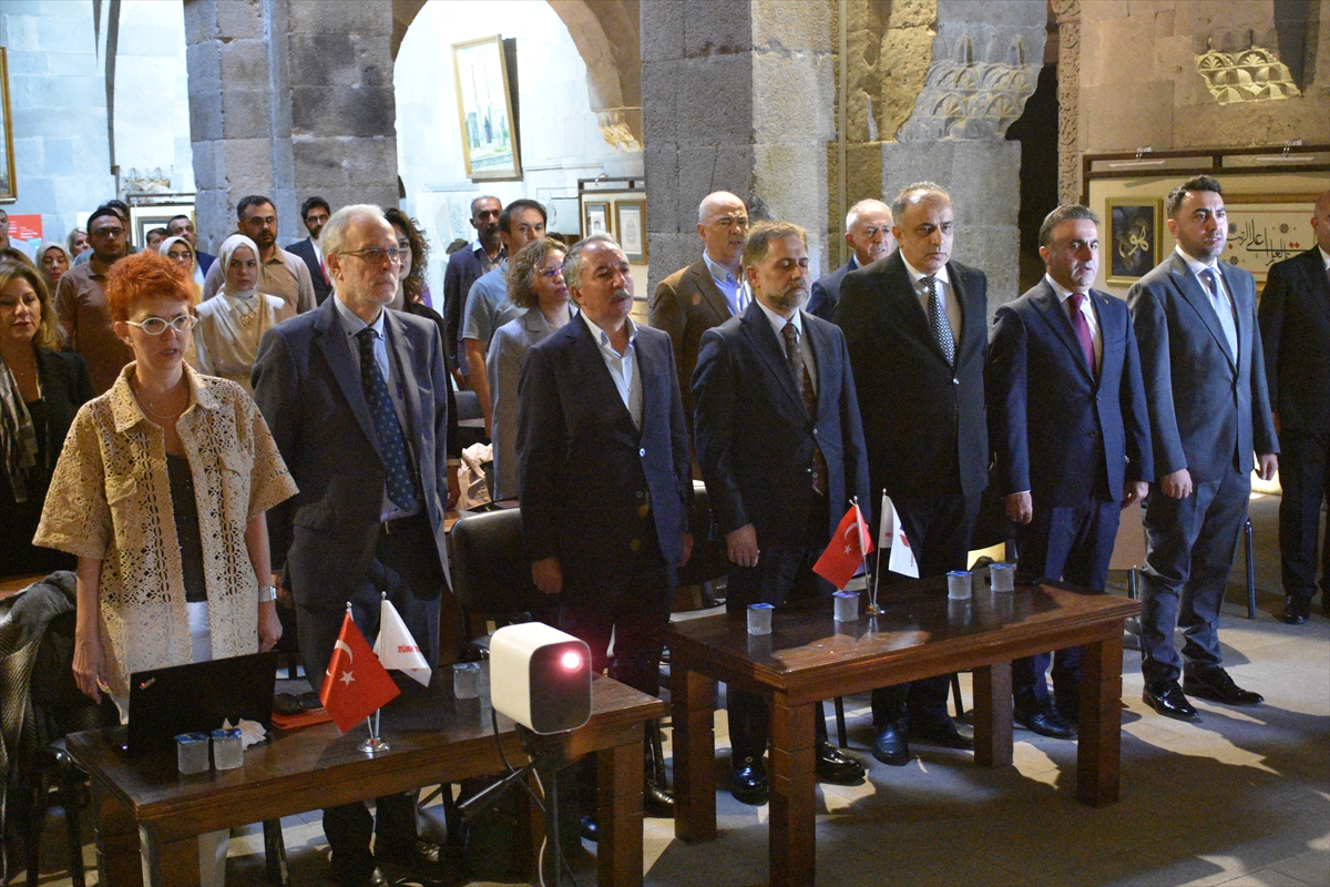 Türk Toraks Derneği, Erzurum'da 716 yıllık medresede solunum zirvesi düzenledi