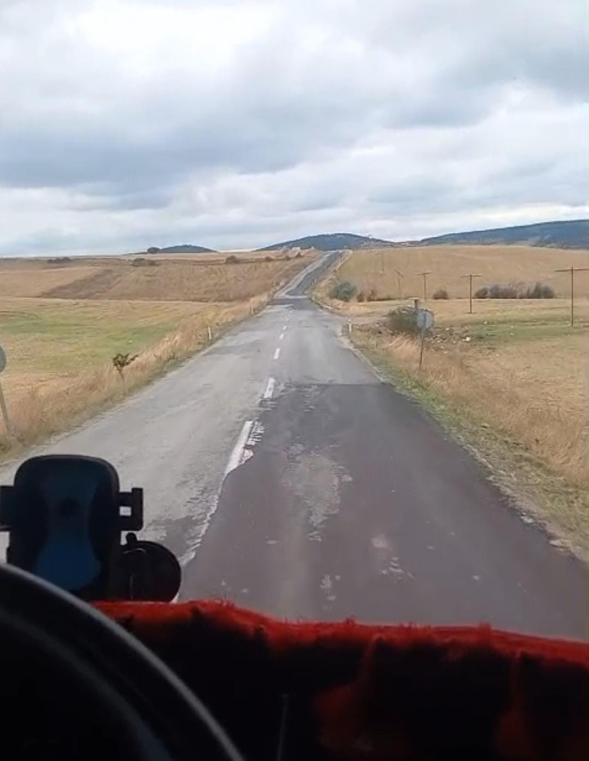 Yozgat Kadışehri'de sürücü, yol durumunu anlatırken kazayı cep telefonuyla kaydetti