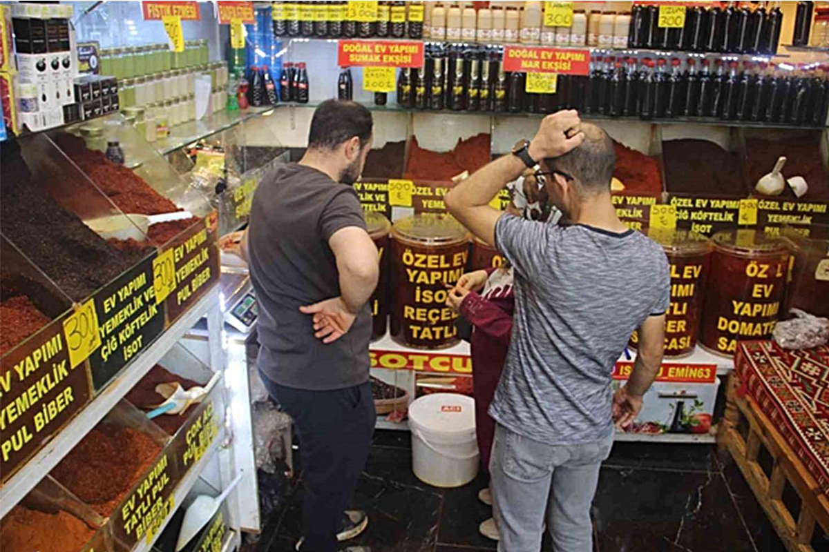 Şanlıurfa'da isot fiyatı uçtu! Biber fiyatı arttı, ev yapımı isota zam geldi