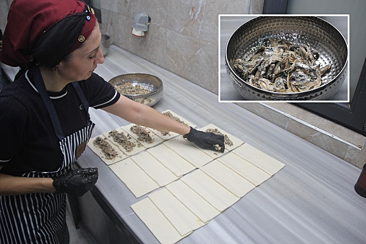 Ne pilav ne de tava... Ordu'da hamsili simit yapıldı