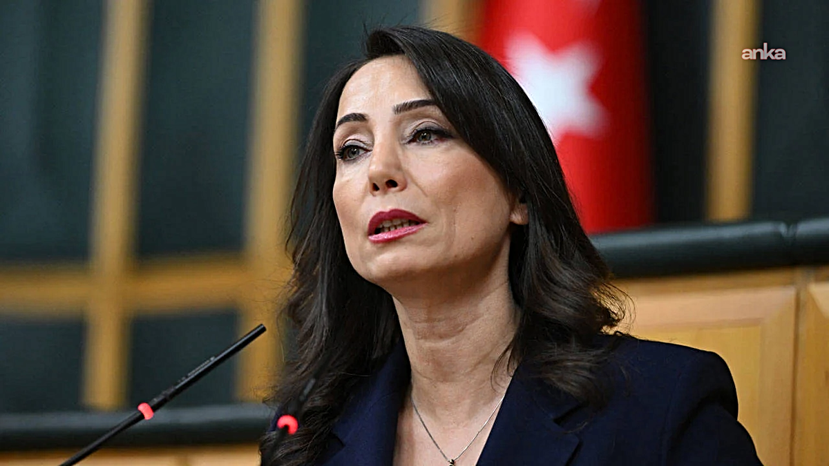 DEM Parti Eş Genel Başkanı Tülay Hatimoğulları, Musa Anter'i 34. yılında andı