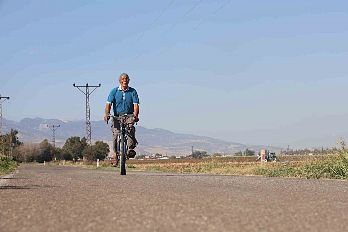 Hatay'da 85 yaşındaki Hacı Bayram Yıldız günde 20 km