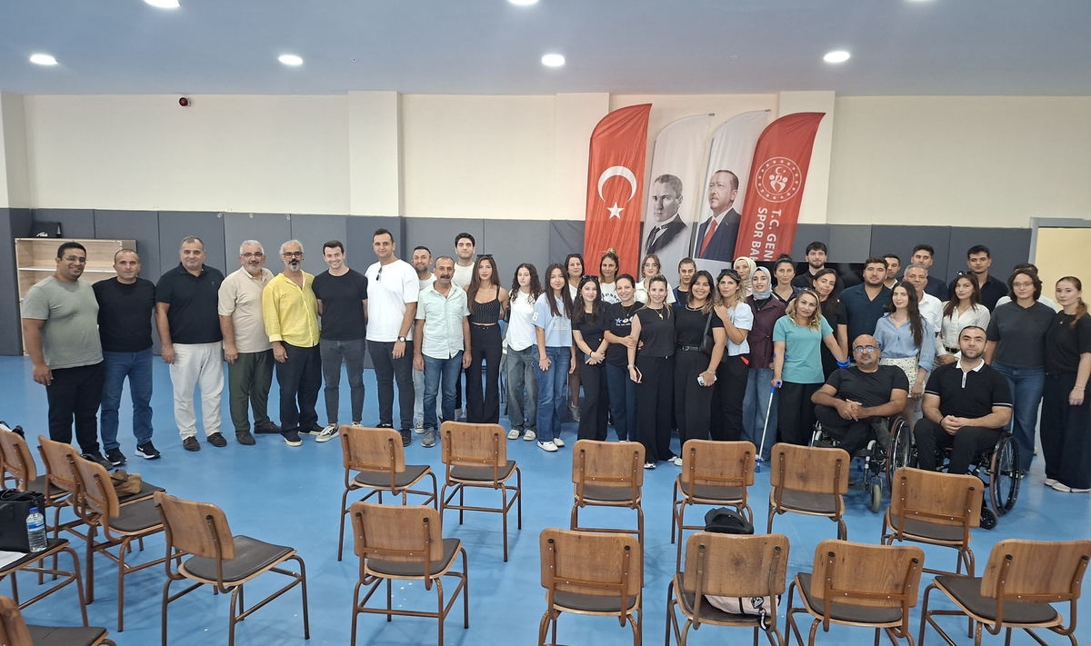 Hatay'da basketbol hakemleri sezon öncesi toplandı, maçlar ekimde başlayacak