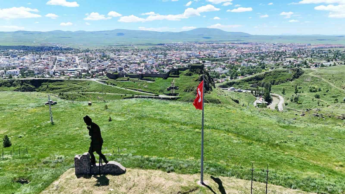 Kars'ta Ağustos'ta 460 konut satıldı, kent bölge illeri arasında ilk sırada yer aldı.