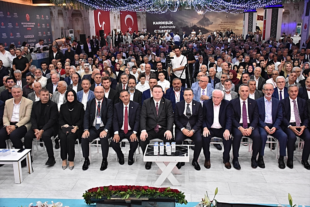 MHP Sakarya 15. Olağan Kongresi'nde tek listeyle Oğuz Alkaş yeniden başkan seçildi
