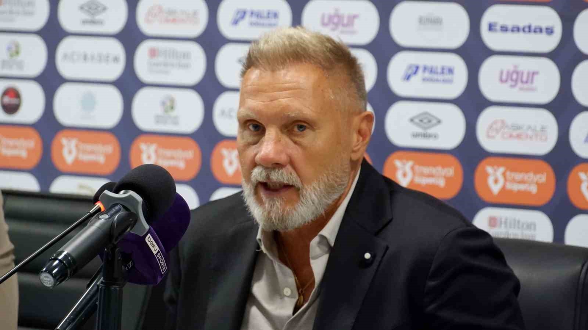 Thorsten Fink, Samsunspor'un Erzurumspor'a 1-0 yenilgisi sonrası güvenini korudu