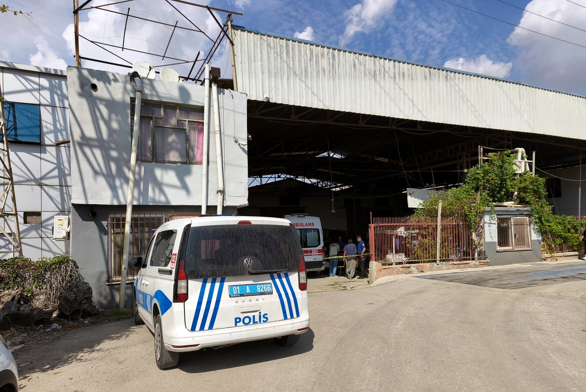 Adana Sarıçam'da Cevdet Abay, ofisinde kasığından vurularak hayatını kaybetti