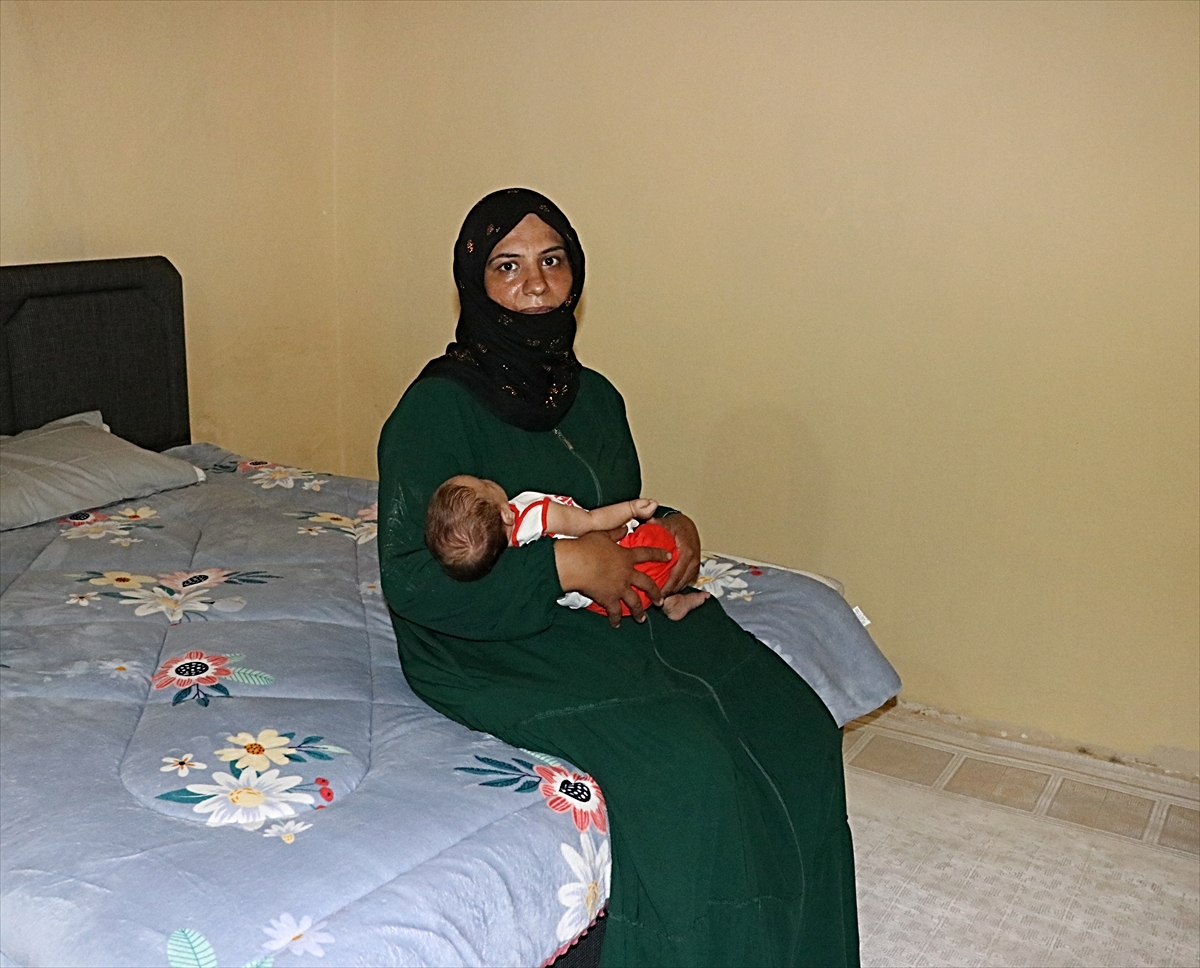 Adana Yüreğir'de çadırda kalan anne ve 5 çocuğu devlet desteğiyle eve taşındı