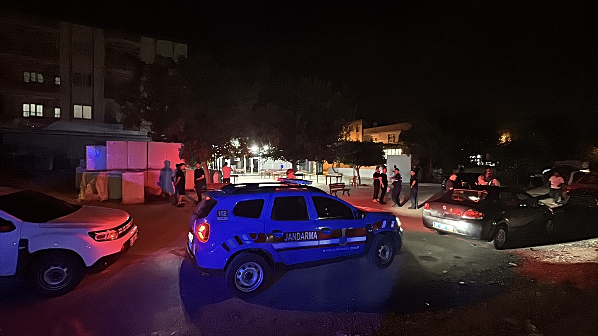 Adana Yüreğir'de kahvehane kavgası kanlı bitti, 1 kişi öldü, 5 kişi yaralandı