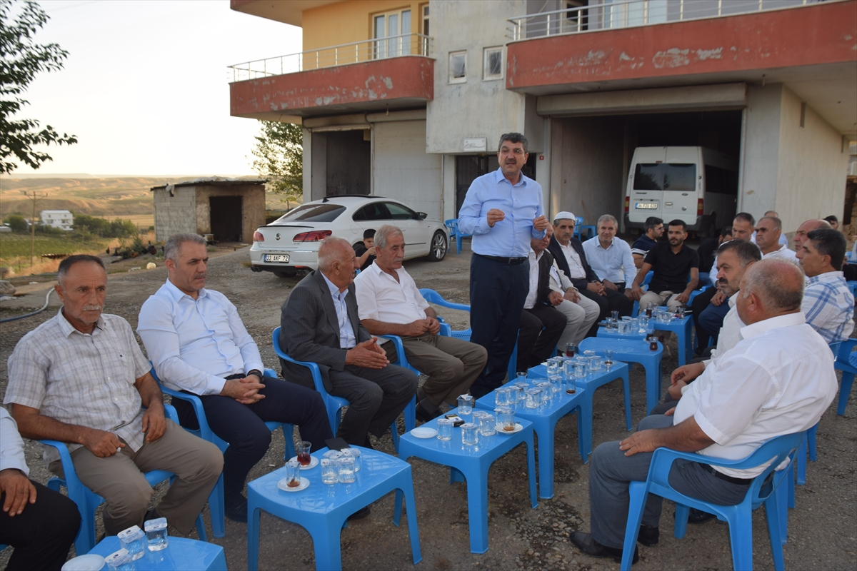 AK Parti Batman Milletvekili Nasıroğlu, Beşiri Eskihamur'da sorunları dinledi