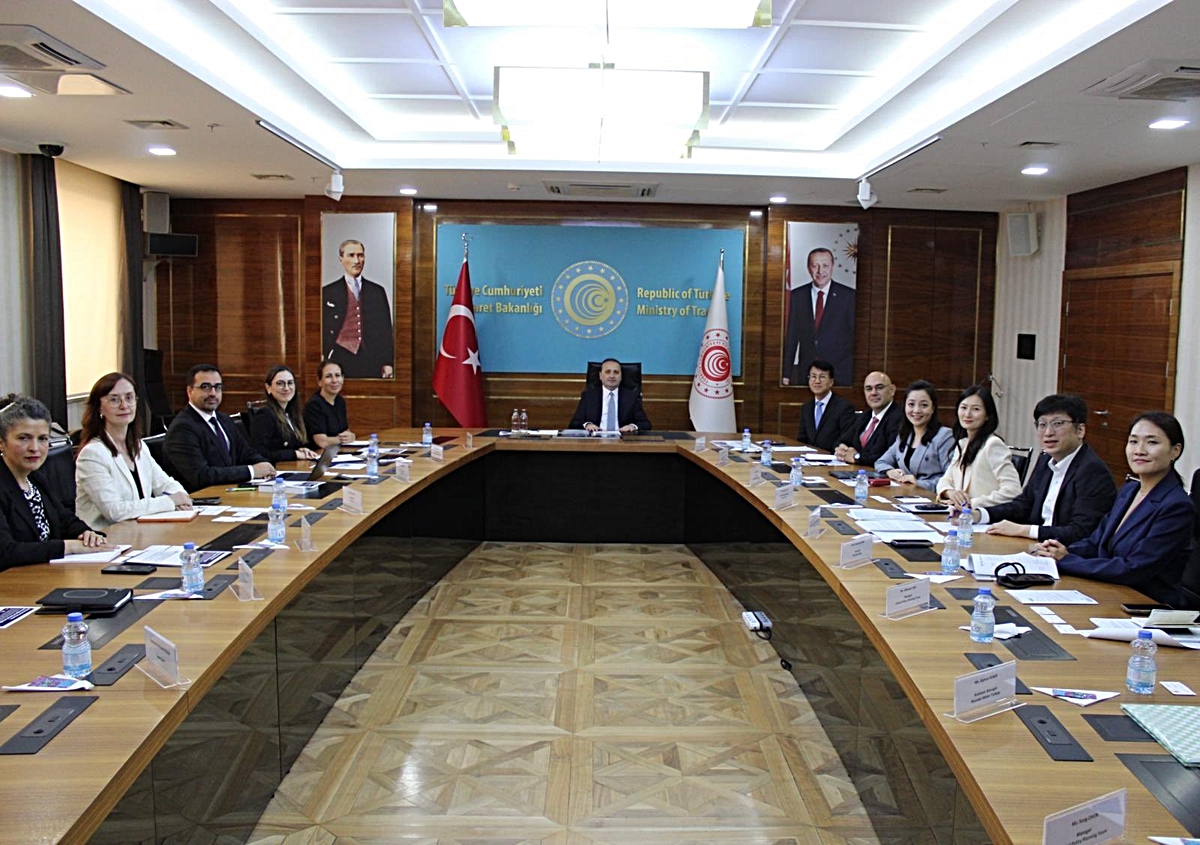 Bakan Yardımcısı Tuzcu, Hyundai ve KAMA ile yatırım ve ihracatı görüştü
