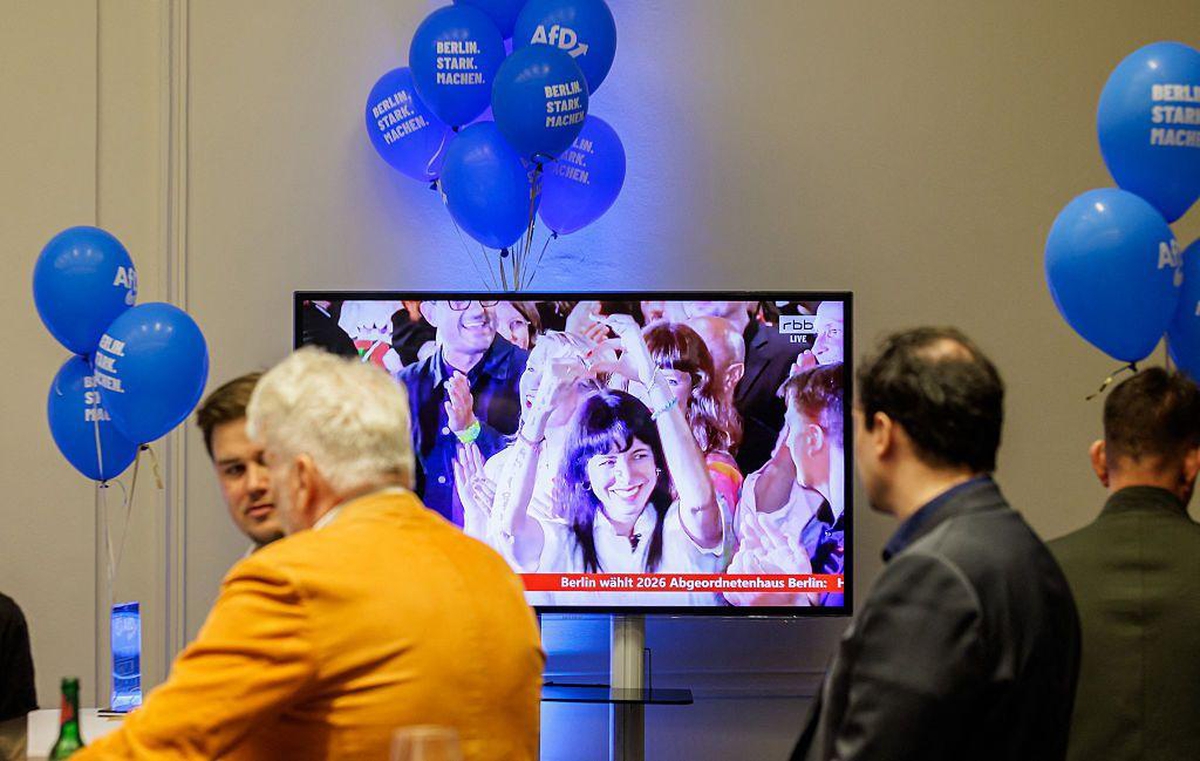 Berlin'de Sol Parti ilk sonuçlara göre %26 ile CDU'yu geride bıraktı