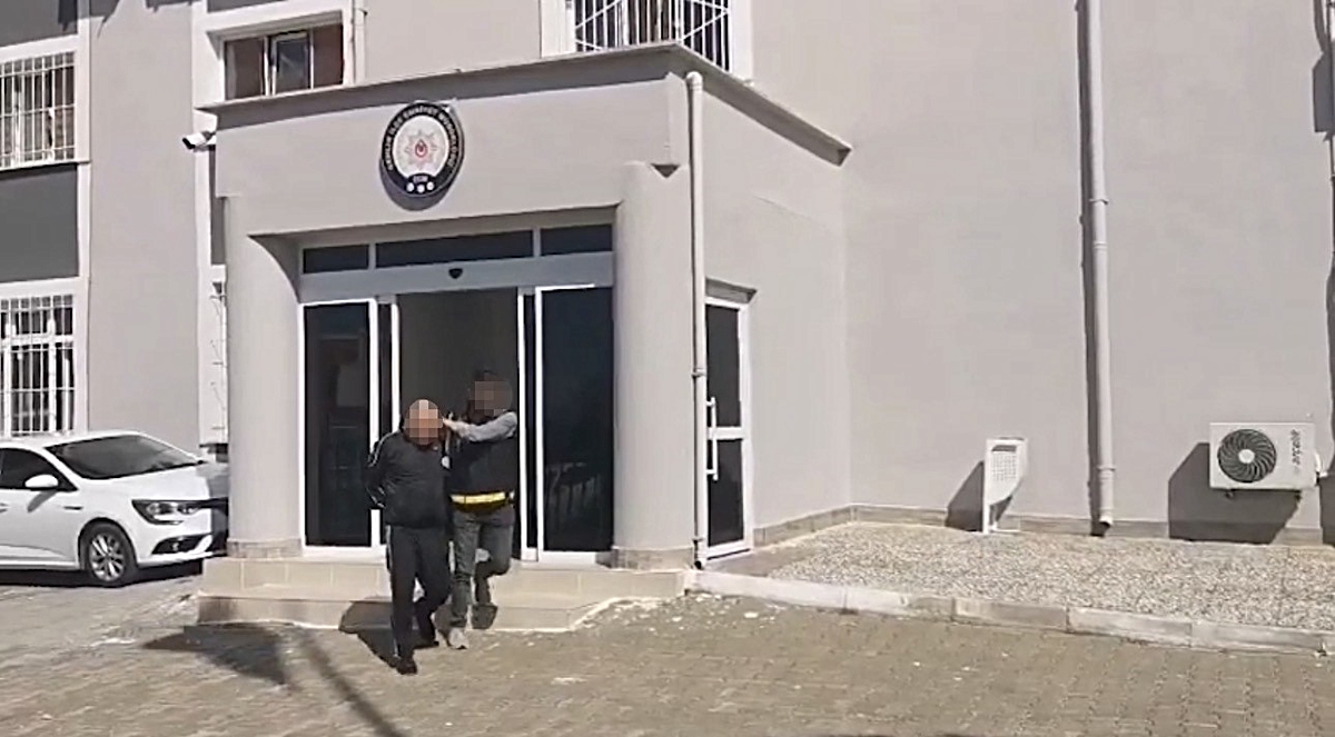 Bursa Gemlik’te silahla yaralama şüphelisi tabancayla yakalanıp tutuklandı