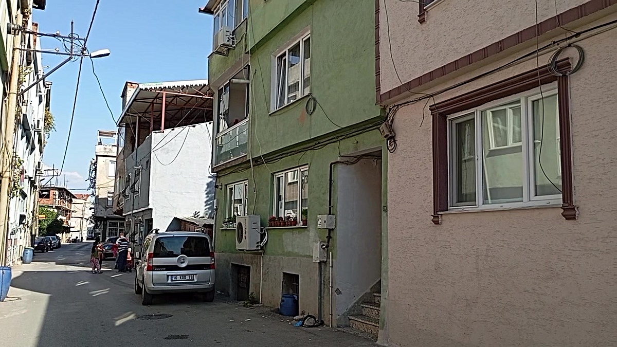 Bursa Osmangazi’de 80 ve 81 yaşındaki çift evde ölü bulundu, otopsi yapılacak