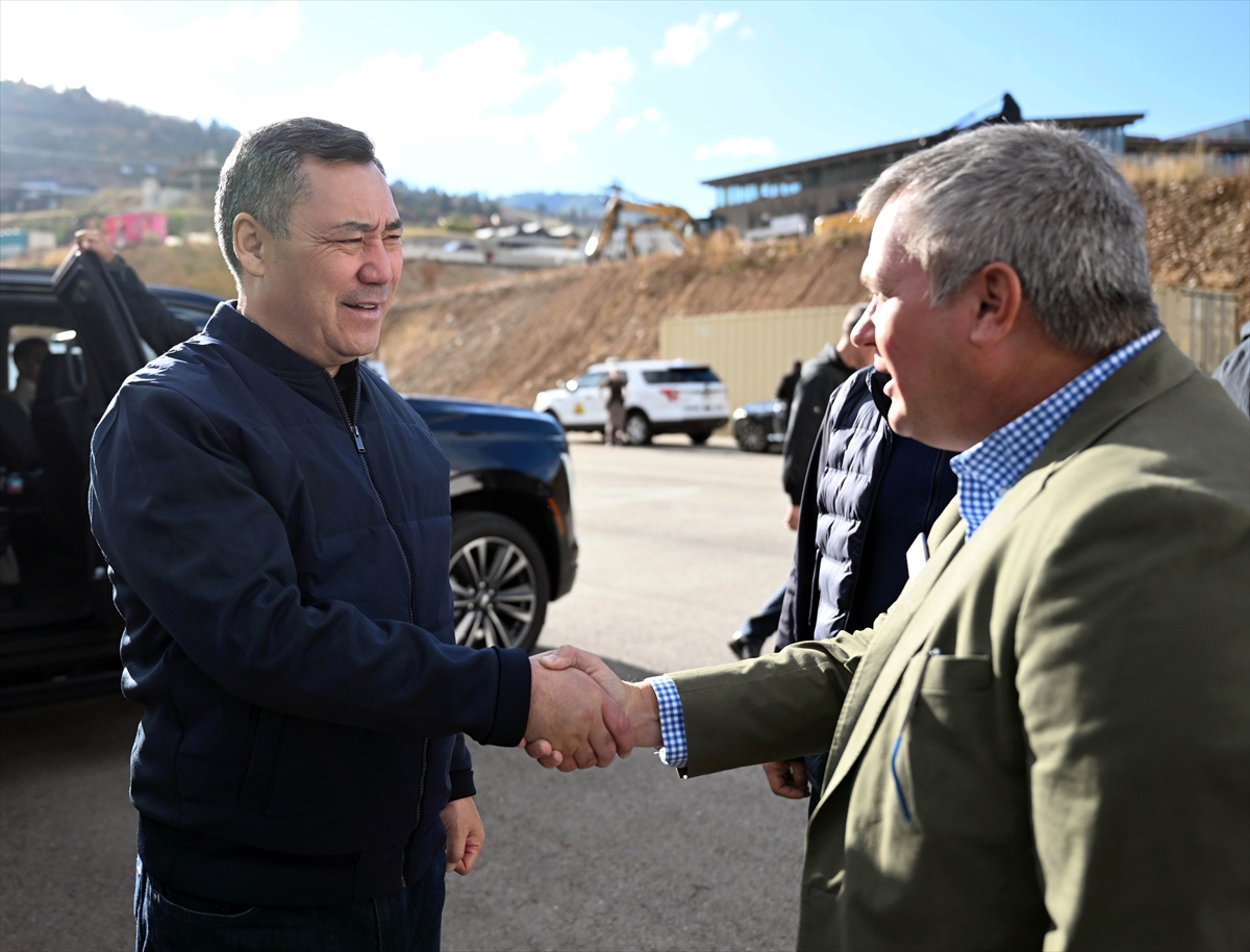 Caparov, Utah'daki Deer Valley projesi hakkında Kırgızistan için bilgi aldı