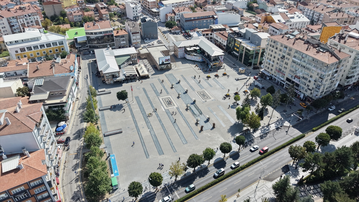 Çorum Belediye Başkanı Aşgın, Kadeş Barış Meydanı'nı barışın timsali olarak niteledi