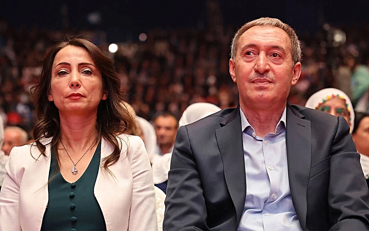DEM Parti Eş Genel Başkanları, Berlin seçimini kazanan Sol Parti adayı Eralp'i kutladı