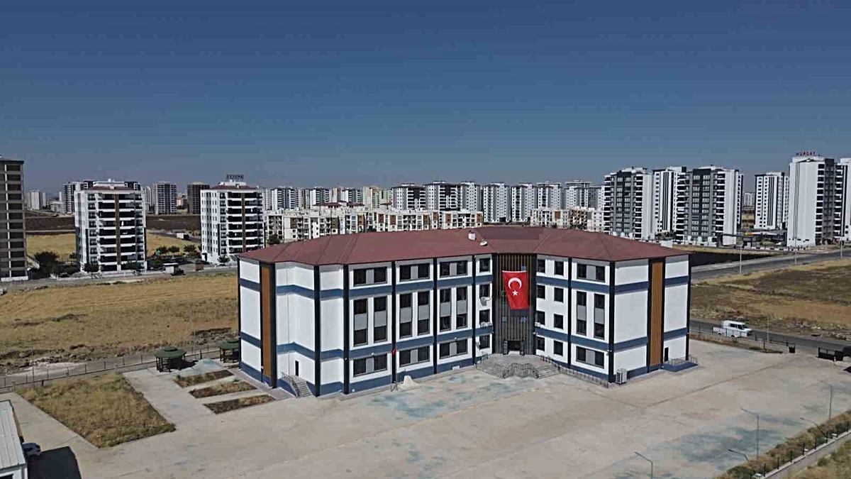 Diyarbakır'da 2026-2027 eğitim öğretim yılı 460 bin öğrenciyle başladı