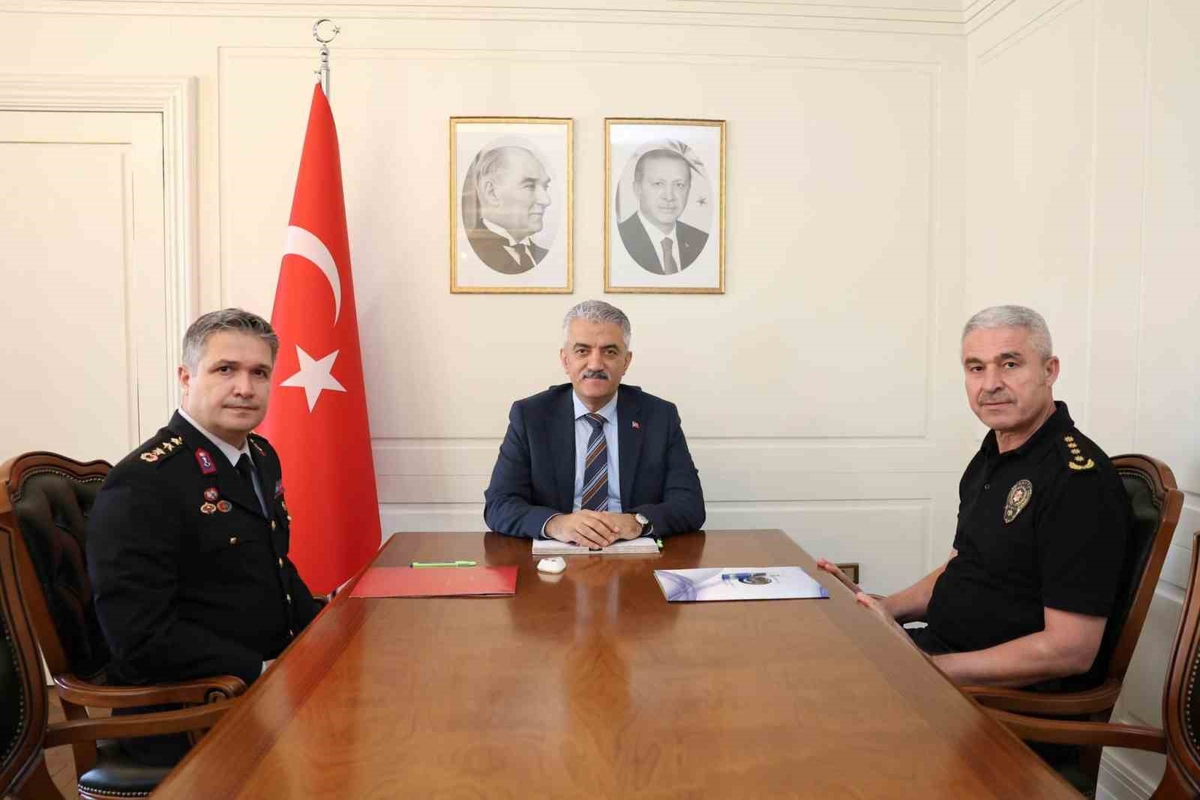 Düzce'de son bir haftada 13 bin 140 kişi sorgulandı, 46 kişi yakalandı