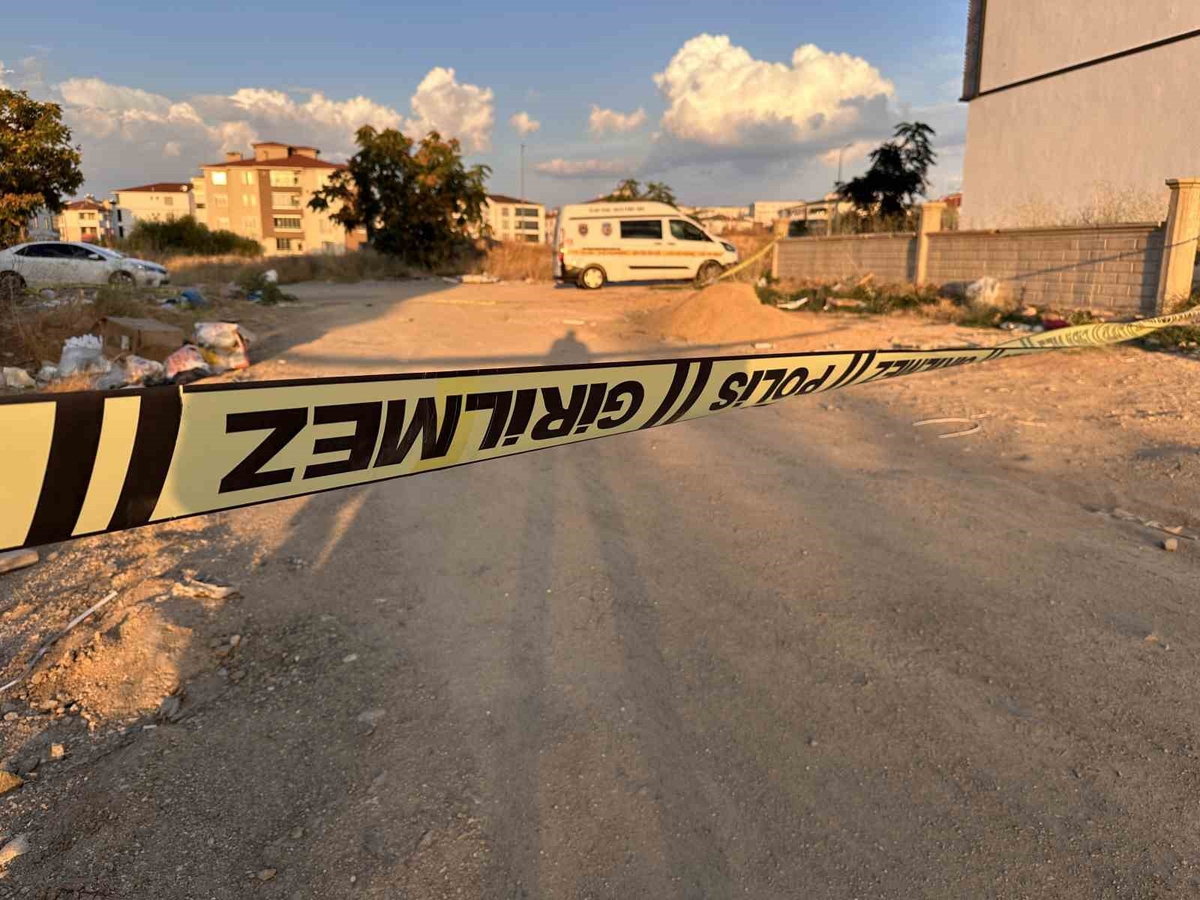 Elazığ Ataşehir Mahallesi'nde silahlı kavgada 1 kişi öldü, 1 kişi yaralandı