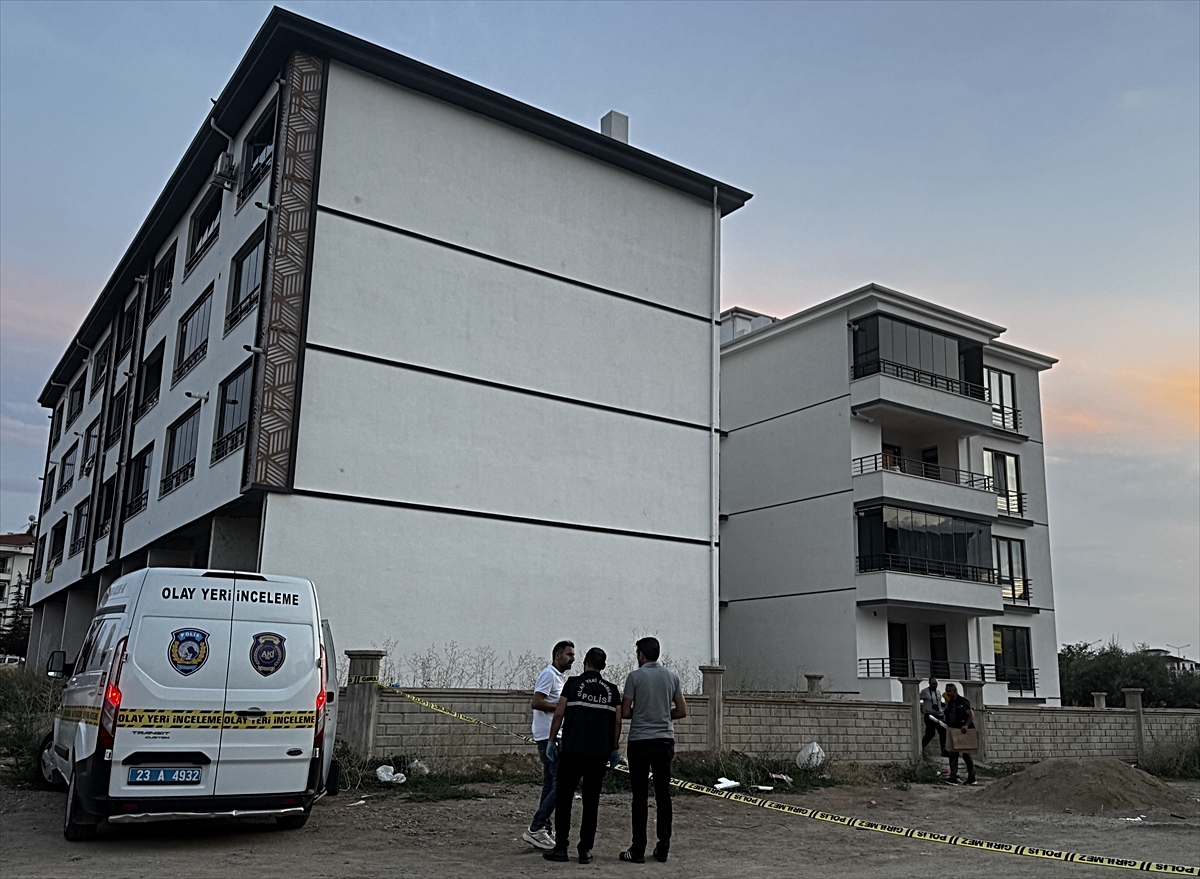 Elazığ'da iki grubun tartışması silahlı kavgaya dönüştü, 1 kişi öldü, 1 kişi yaralandı