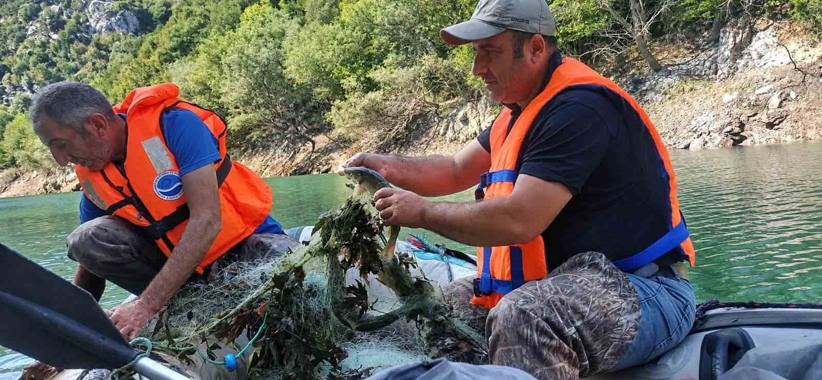 Elazığ'da Kalealtı-1 Barajı ve HES'te biyoçeşitlilik ve balık stoku çalışması sürüyor