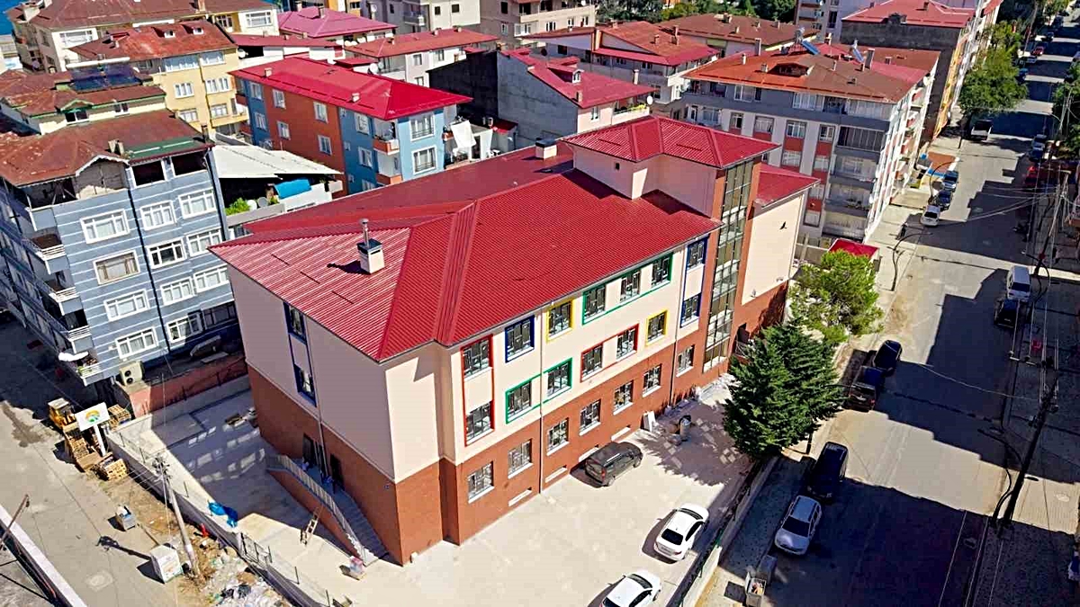 Giresun Bulancak'ta 12 derslikli Yunus Emre İlkokulu'nda son aşamaya gelindi
