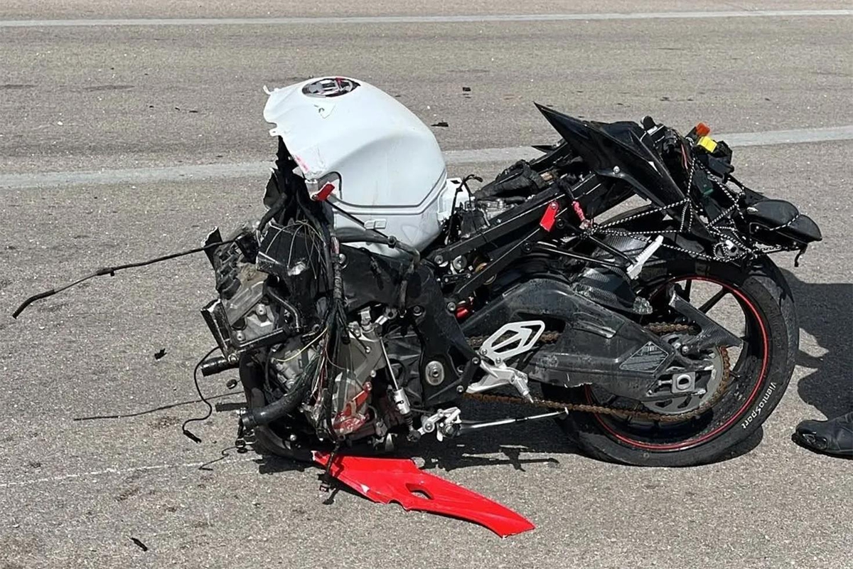 Karaman Ermenek'te sürat motoru bariyerlere çarptı, 2 kişi hayatını kaybetti