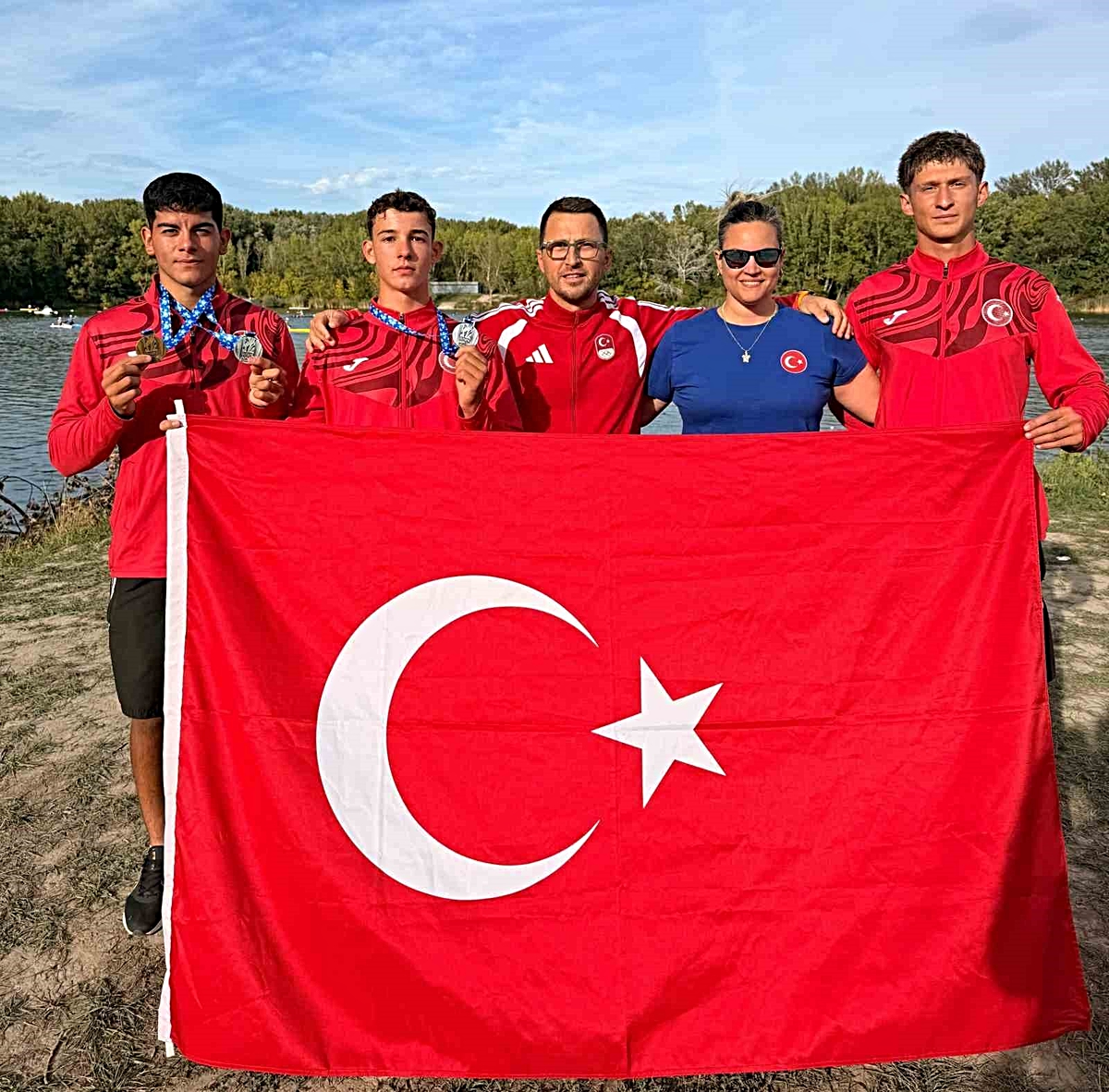 Köyceğiz Sporcu Eğitim Merkezi sporcuları Bratislava'da birincilik ve ikincilik aldı
