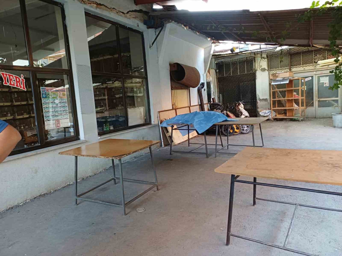 Manisa Salihli'de 35 yaşındaki şahıs darbedilerek öldürüldü, 2 kişi gözaltına alındı