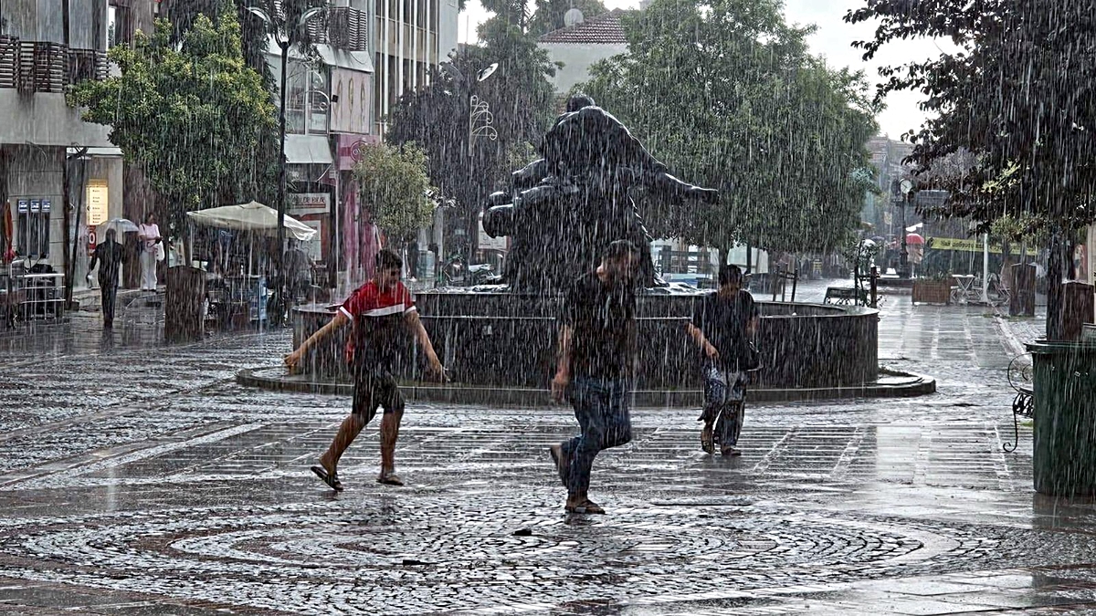 Meteoroloji saat verdi! İstanbul dahil 6 ile kuvvetli yağış geliyor