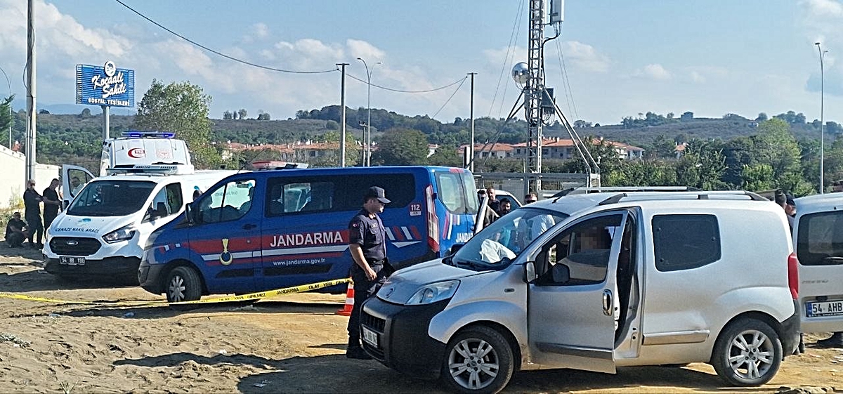 Sakarya'da muhtar aracında başından vurulmuş halde bulundu! Murat Ali Duman hayatını kaybetti