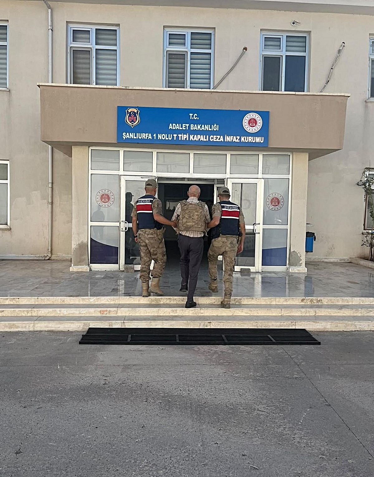 Şanlıurfa Birecik'te kasten öldürme zanlısı yakalanıp tutuklandı