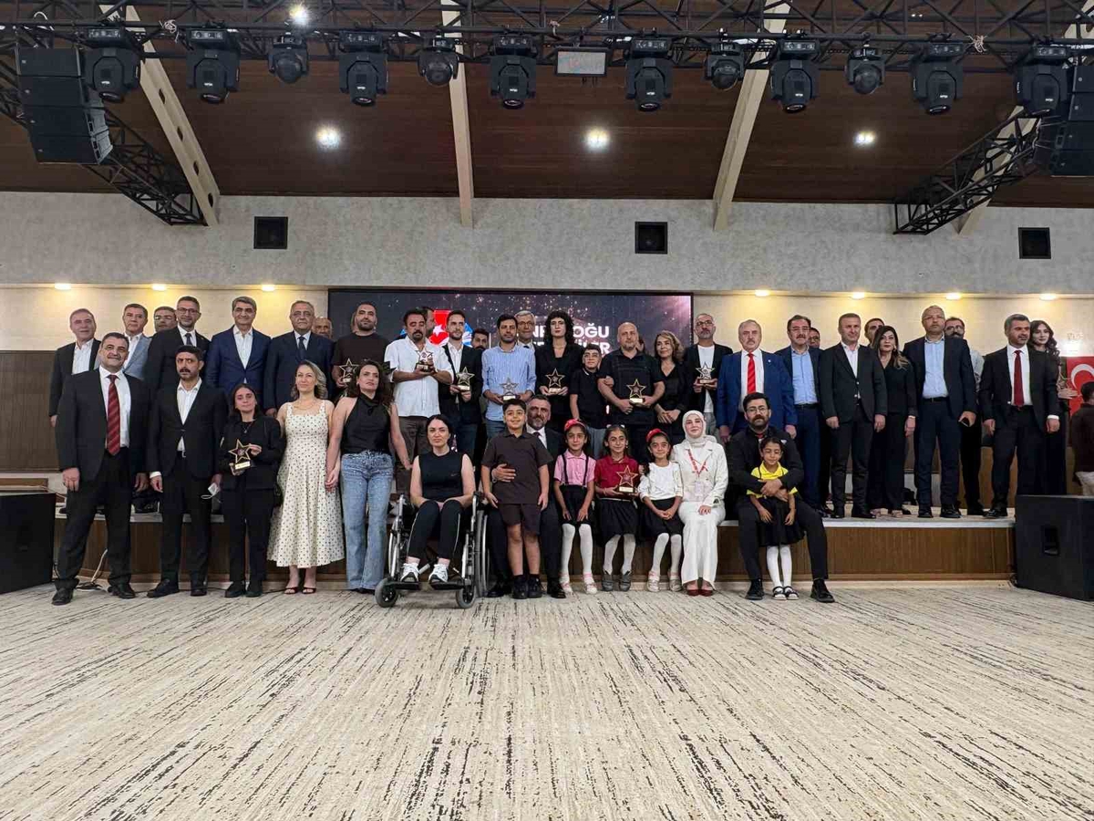 Seyrantepe İlkokulu gazetesi, GGC’nin 40’ıncı ödüllerinde özel ödül aldı