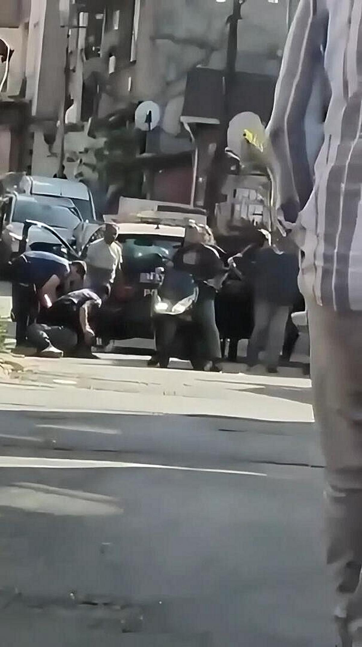 Şişli'de uyuşturucuyla yakalanan 2 şüpheli tutuklandı, 60 emniyet kaydı çıktı