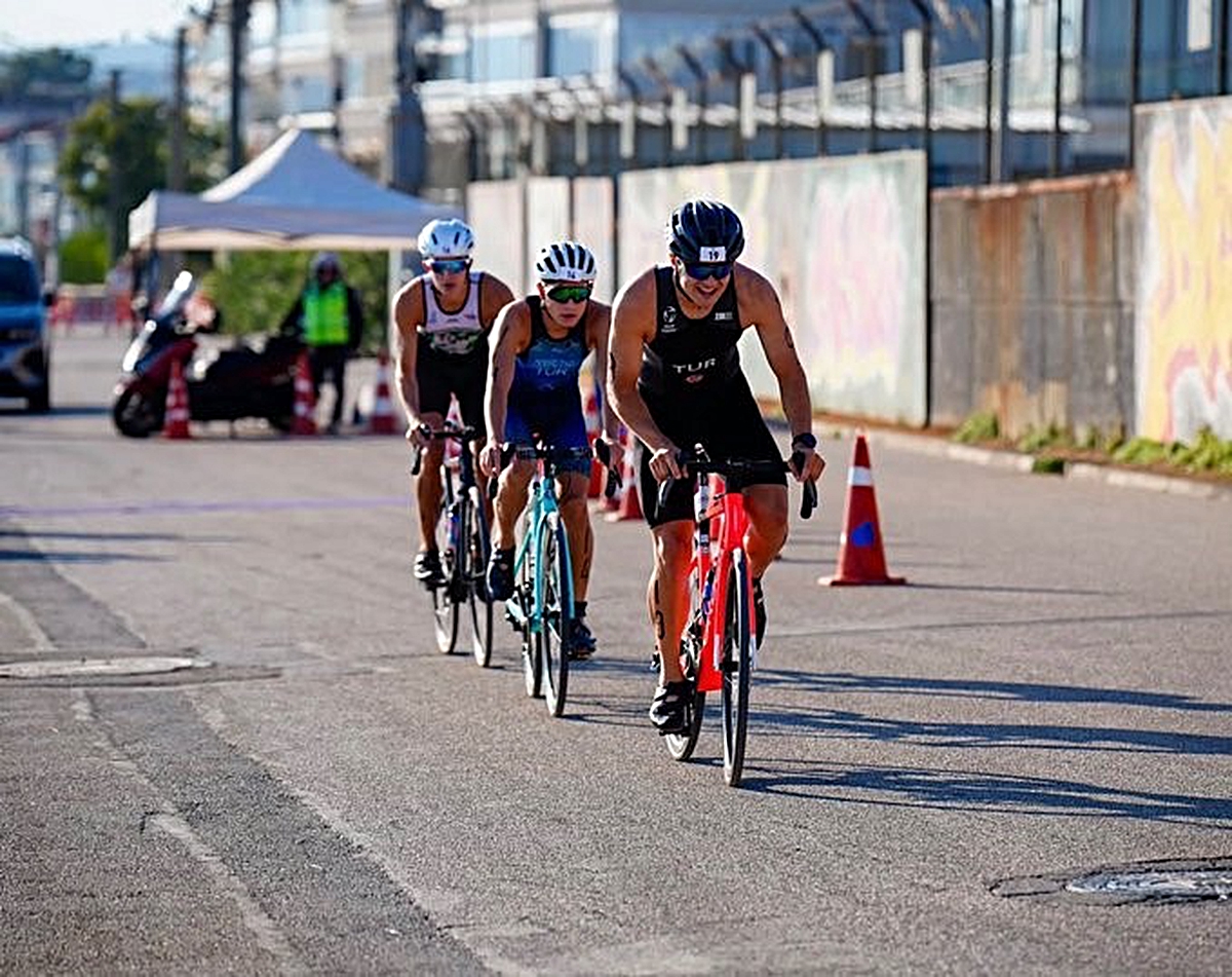 TSK Spor Gücü Triatlon Takımı, Mudanya finalinde elit ve yaş grubunda şampiyon oldu