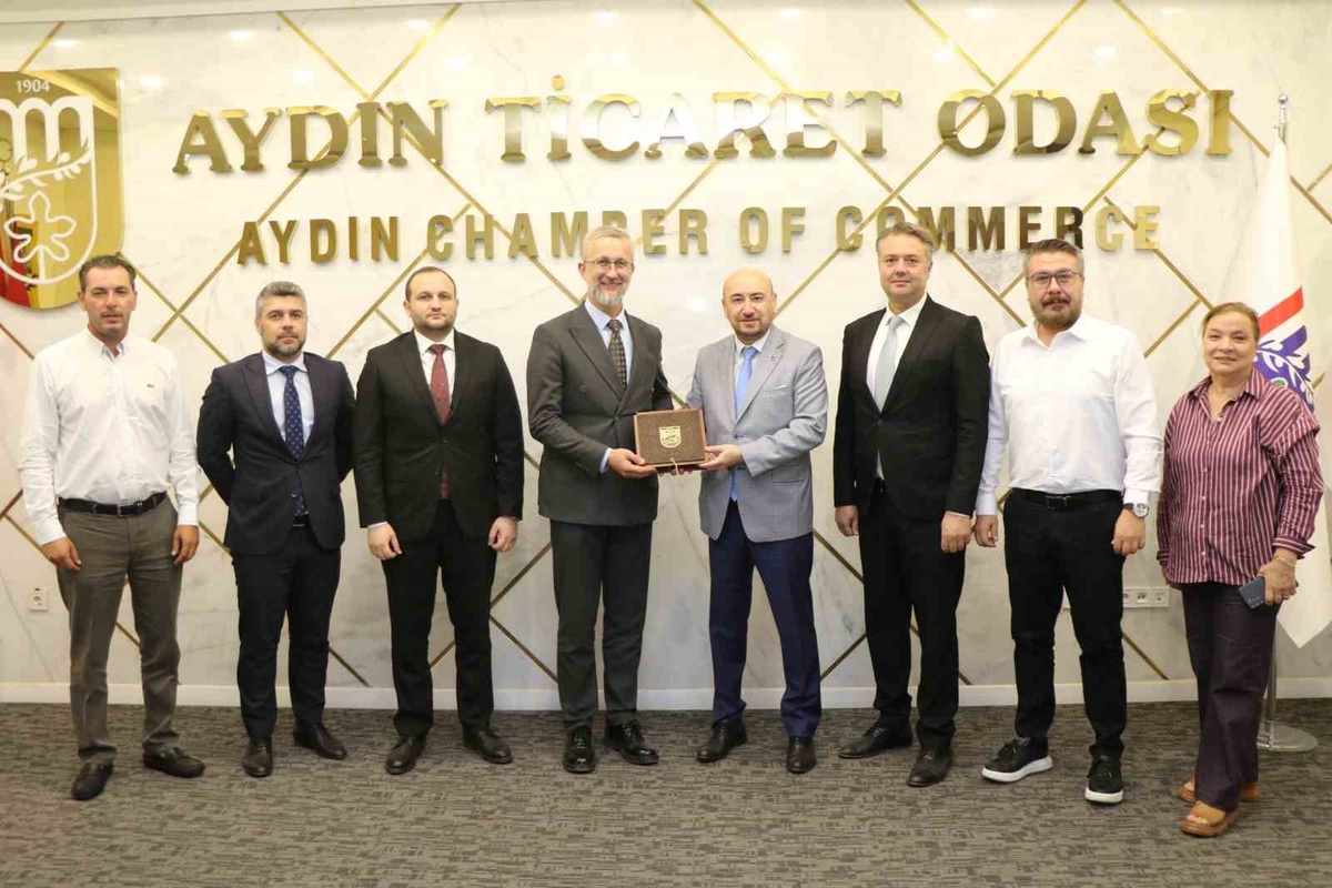 Ukrayna Büyükelçisi AYTO’yu ziyaret etti, Aydın’ın ticari potansiyeli görüşüldü