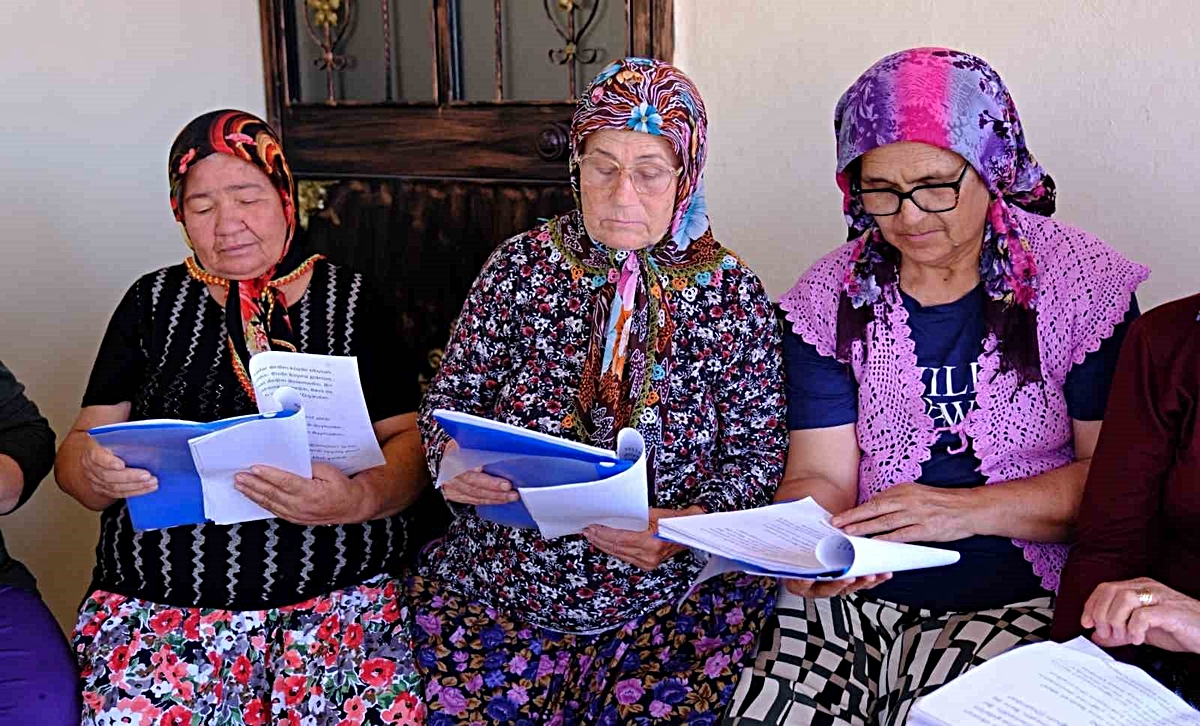 Ümmiye Koçak yeni oyununda uyuşturucu ve alkol bağımlılığını sahneye taşıyor