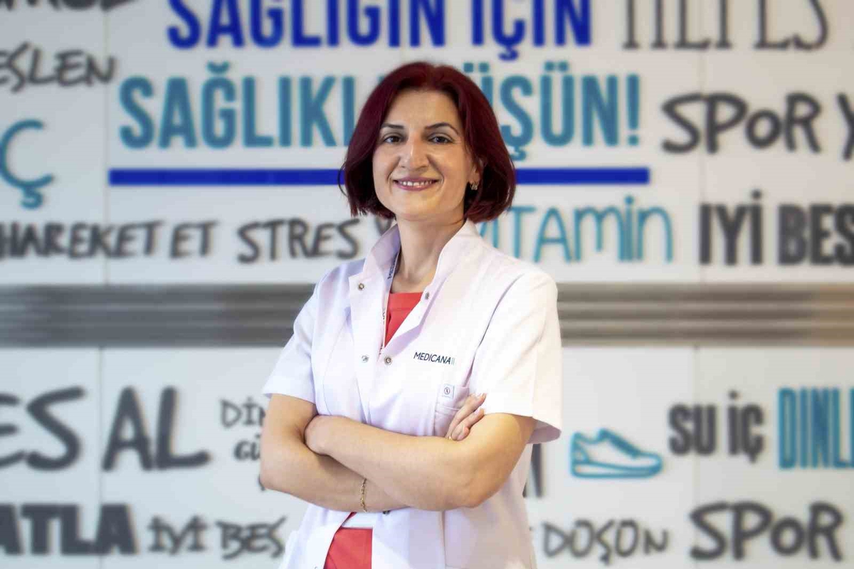Uzm. Dr. Ayşegül Alpay, cildin erken yaşlanmasında UV ışınlarına dikkat çekti
