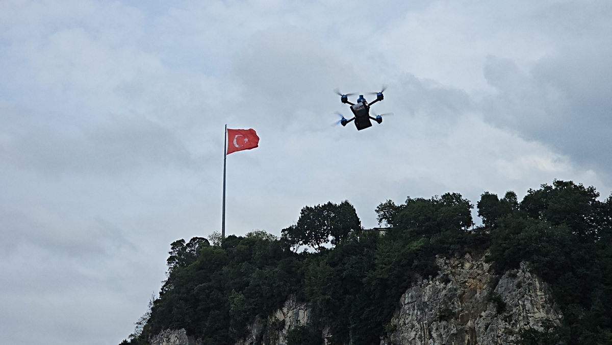 Zonguldak Kozlu’da 96 öğrenci, FPV yarış dronu eğitimiyle pilot olmaya hazırlanıyor