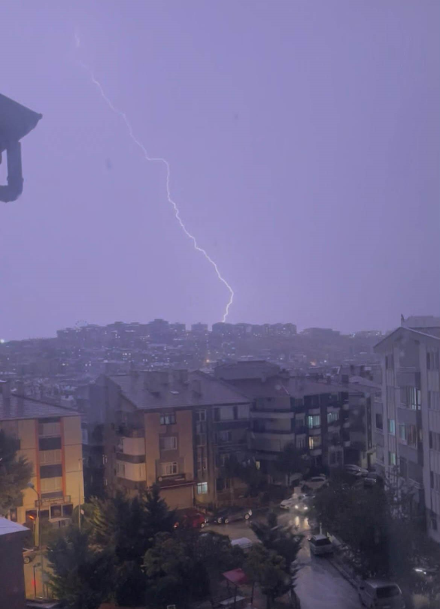 Ankara su baskınları ve trafik yoğunluğu