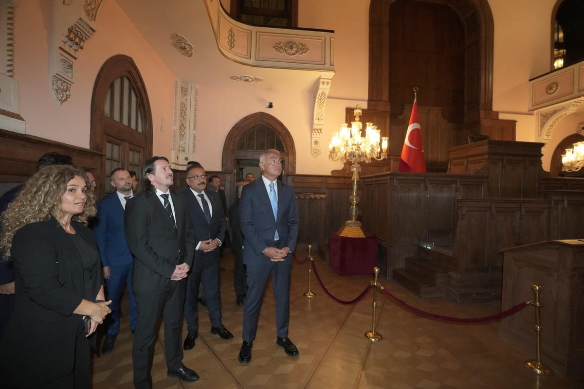 Bakan Ersoy, Kuzey Makedonya Bakanı Süleymani ile kültür-turizm iş birliğini görüştü
