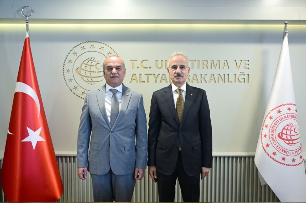 Bakan Uraloğlu, Tacikistan Büyükelçisi İmomi ile ulaştırma iş birliğini görüştü