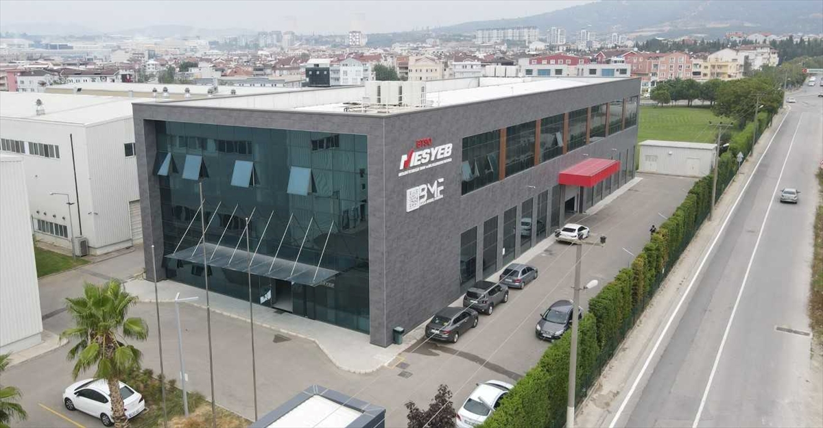 Bursa Model Fabrika, KOSGEB SEGEM desteğiyle Sektörel Gelişim Merkezi statüsü aldı