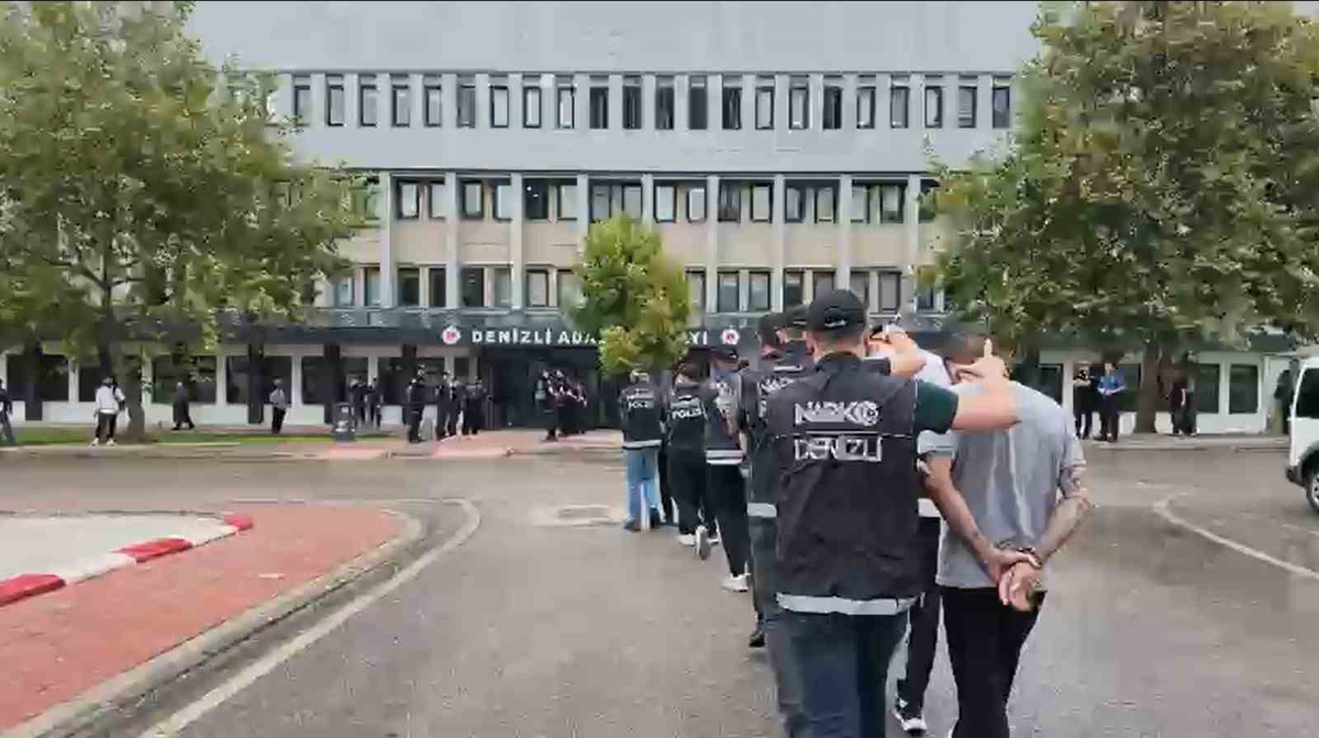 Denizli'de uyuşturucu operasyonunda 13 şüpheliden 12'si tutuklandı