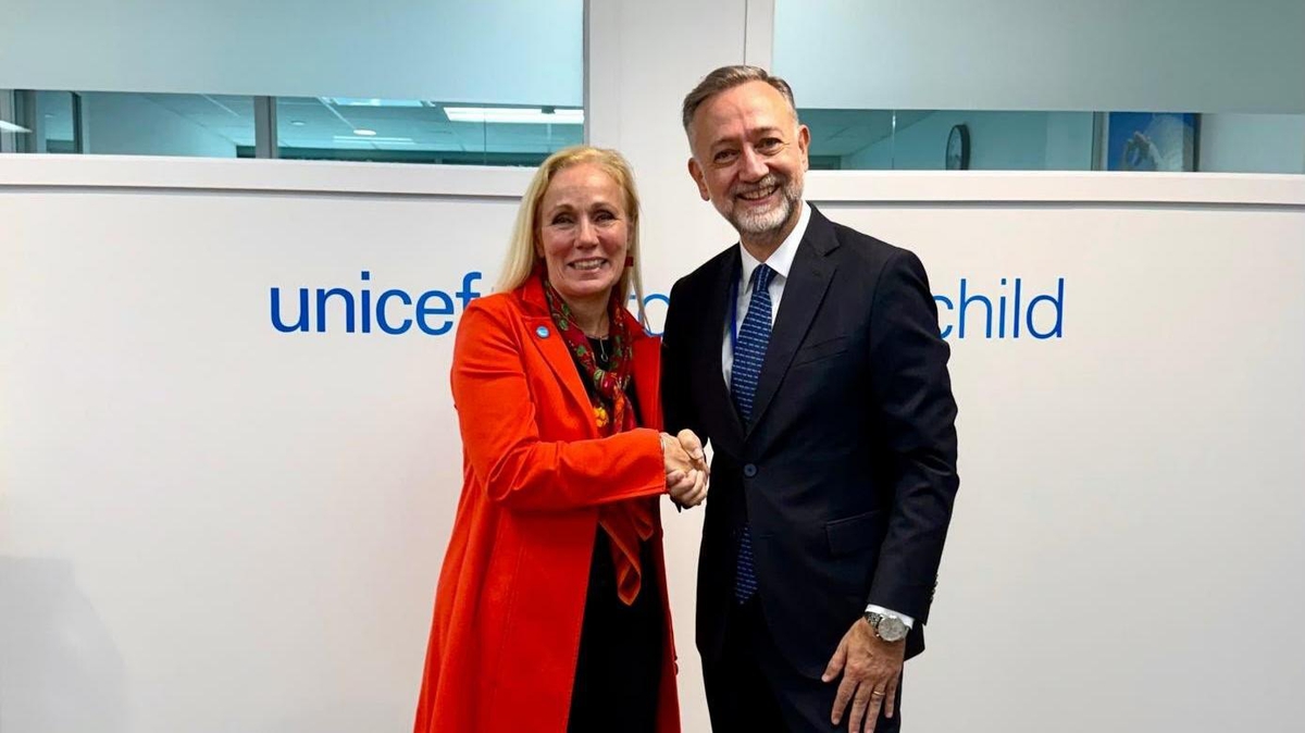Dışişleri Bakan Yardımcısı Gümrükçü, New York'ta UNICEF yetkilisiyle görüştü