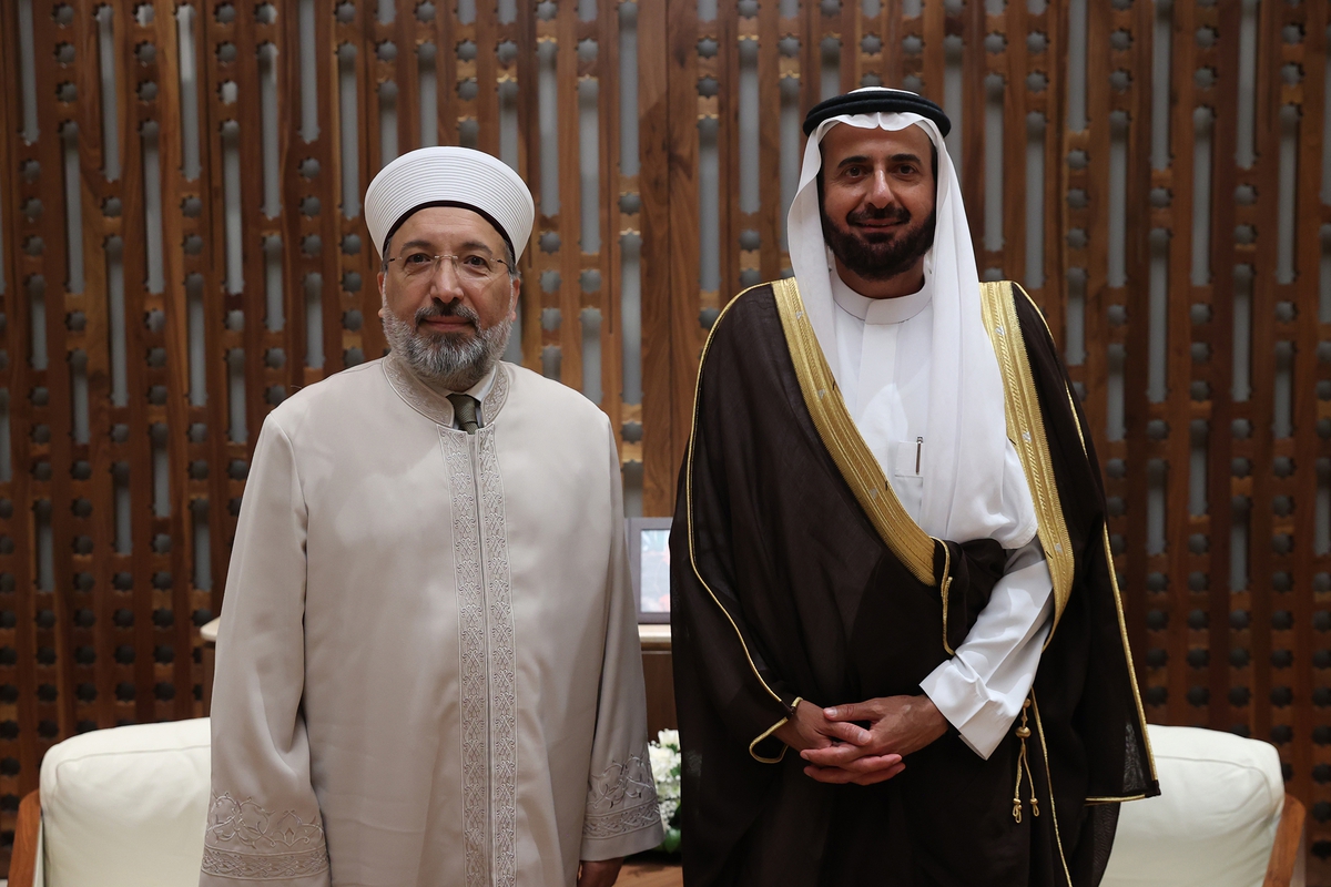 Diyanet İşleri Başkanı Arpaguş, Suudi Arabistan'da hac ve umre görüşmeleri yaptı